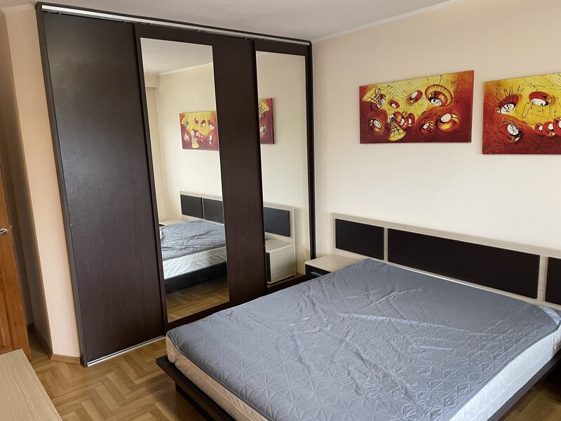 Aviatiei, strada Borsa, 300m pana la metrou aurel vlaicu,